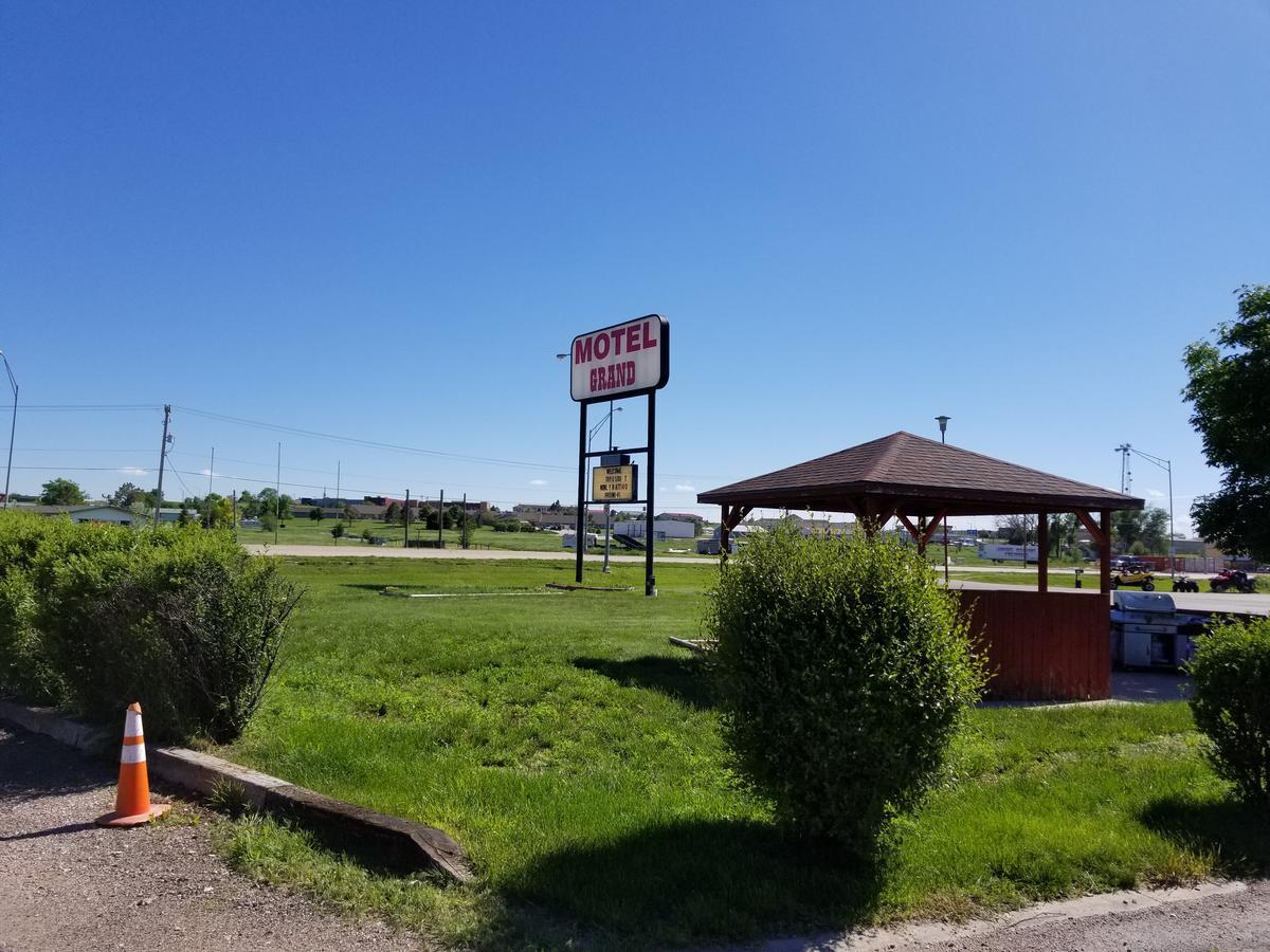 Motel Grand 沙德伦 外观 照片