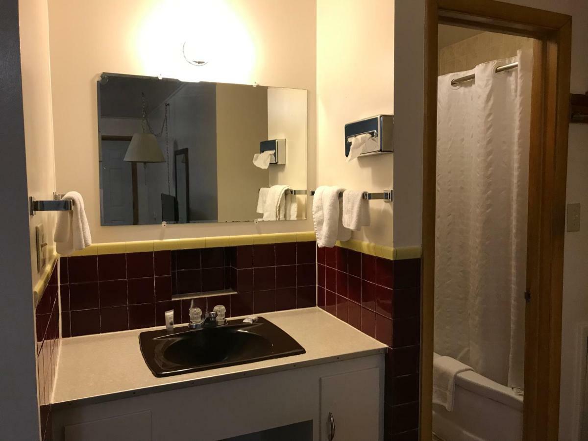 Motel Grand 沙德伦 外观 照片