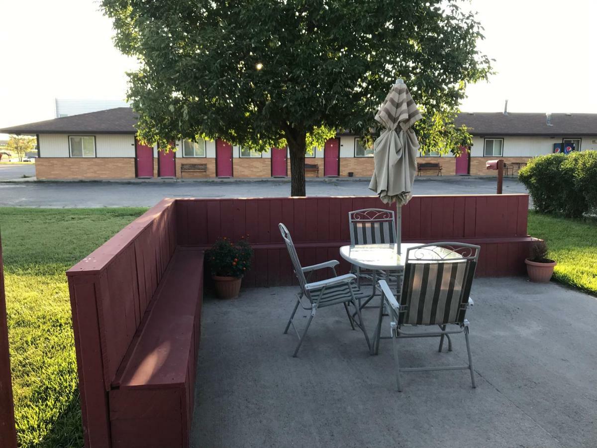 Motel Grand 沙德伦 外观 照片
