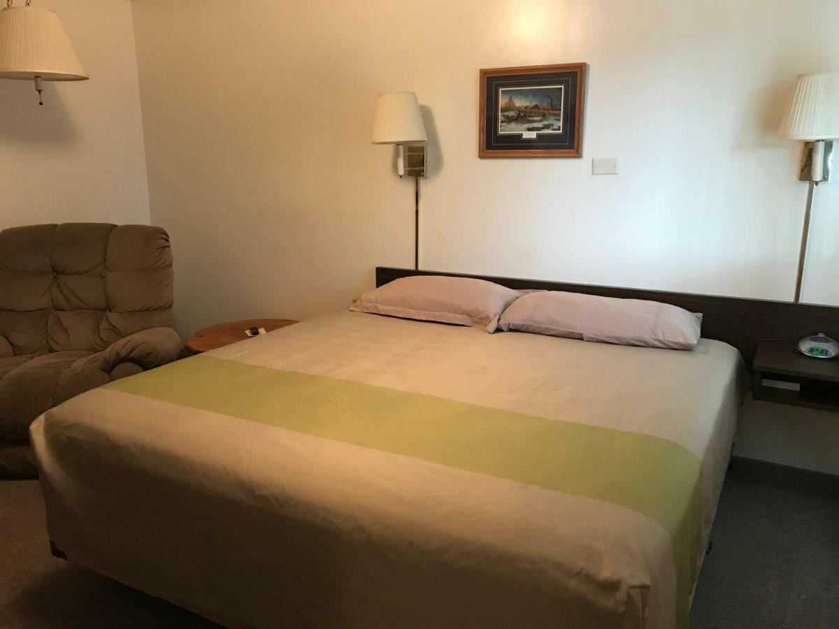Motel Grand 沙德伦 外观 照片